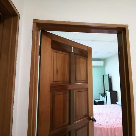 Cosy Homestay Ulu Tiram Luaran gambar