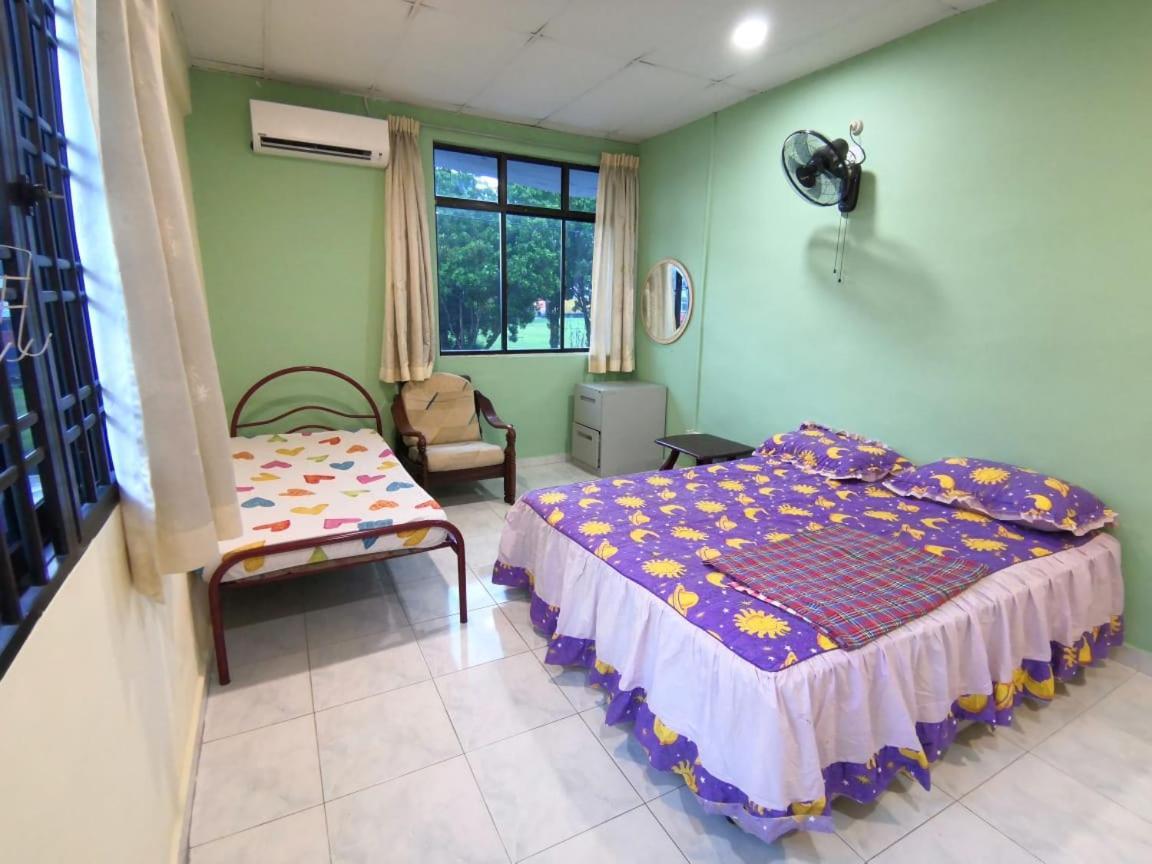 Cosy Homestay Ulu Tiram Luaran gambar