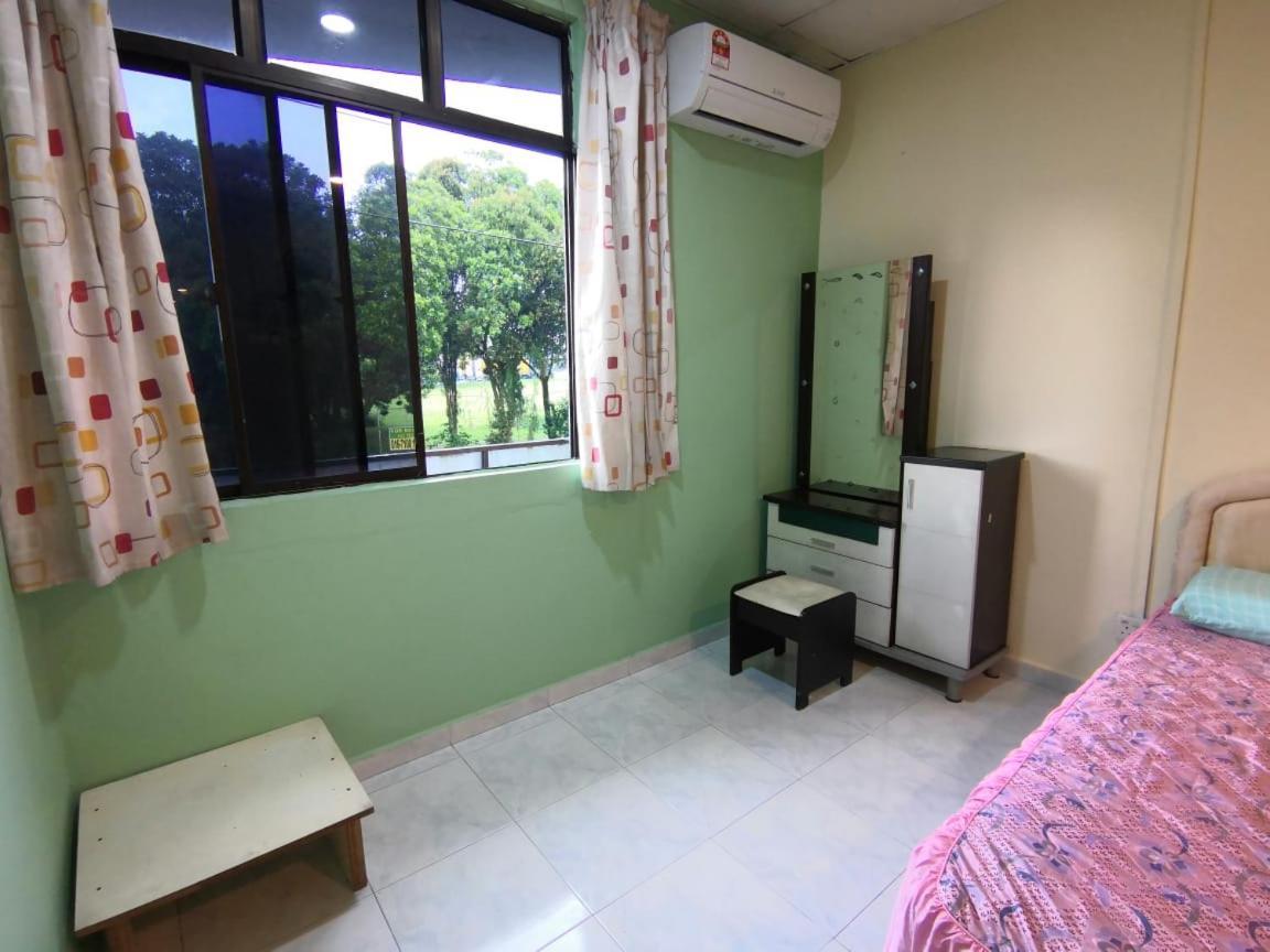 Cosy Homestay Ulu Tiram Luaran gambar